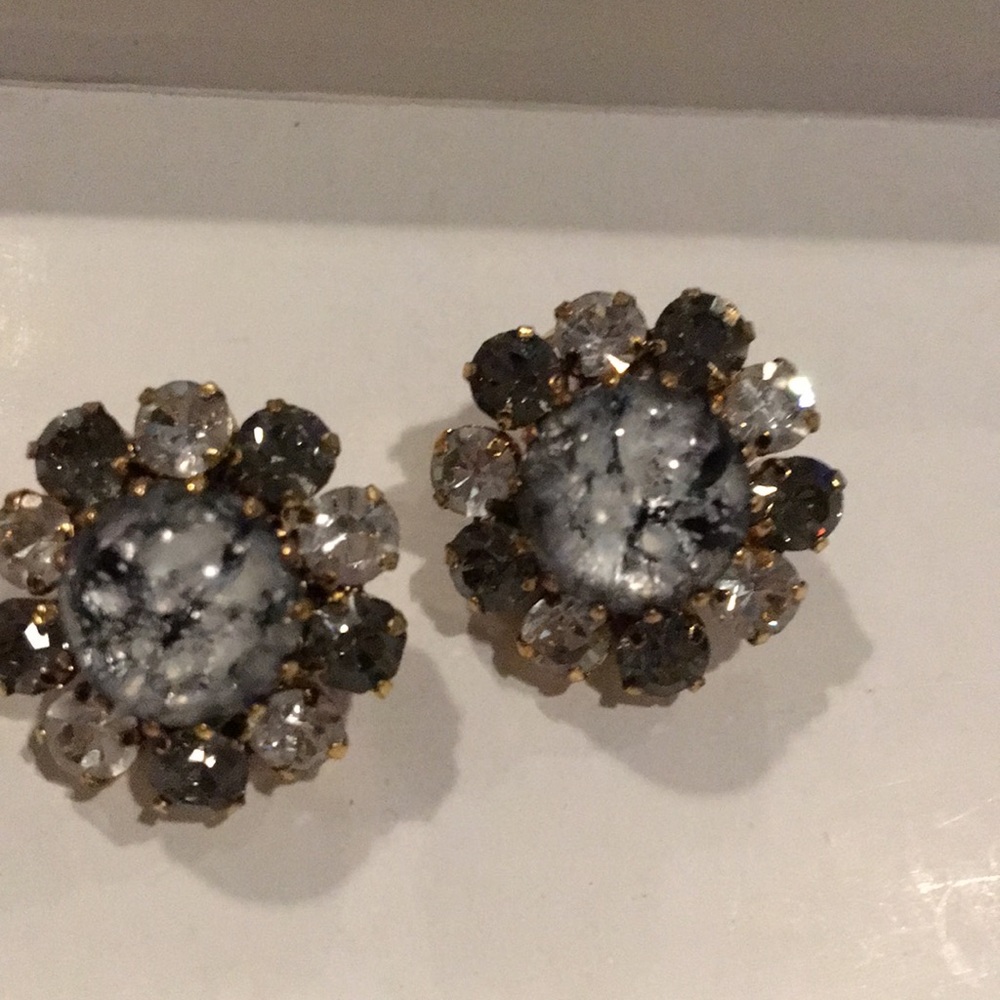 Vintage crystal earrings - Picture 3 of 6
